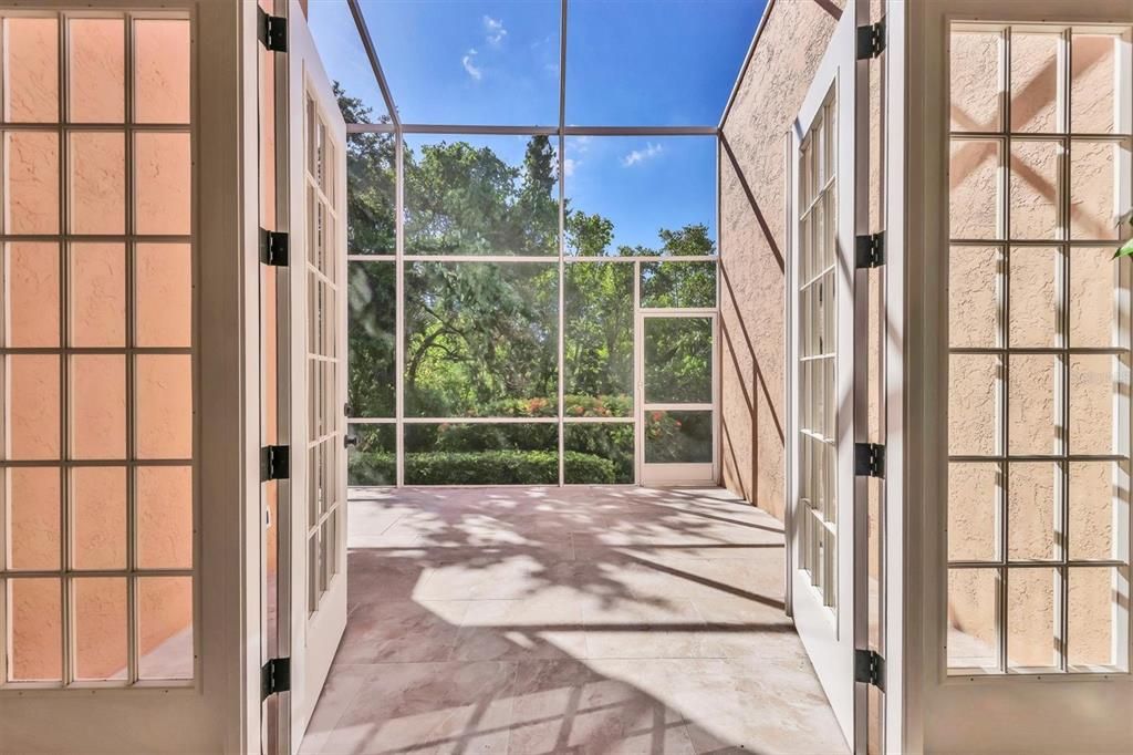 For Sale: $850,000 (3 beds, 2 baths, 2172 Square Feet)