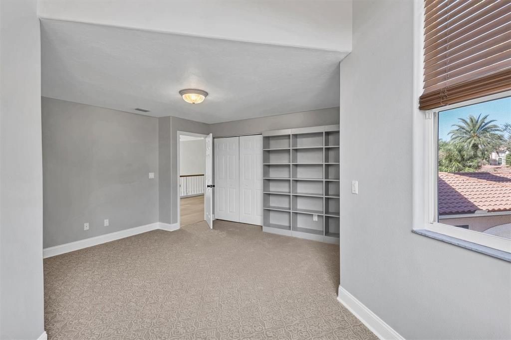 For Sale: $850,000 (3 beds, 2 baths, 2172 Square Feet)