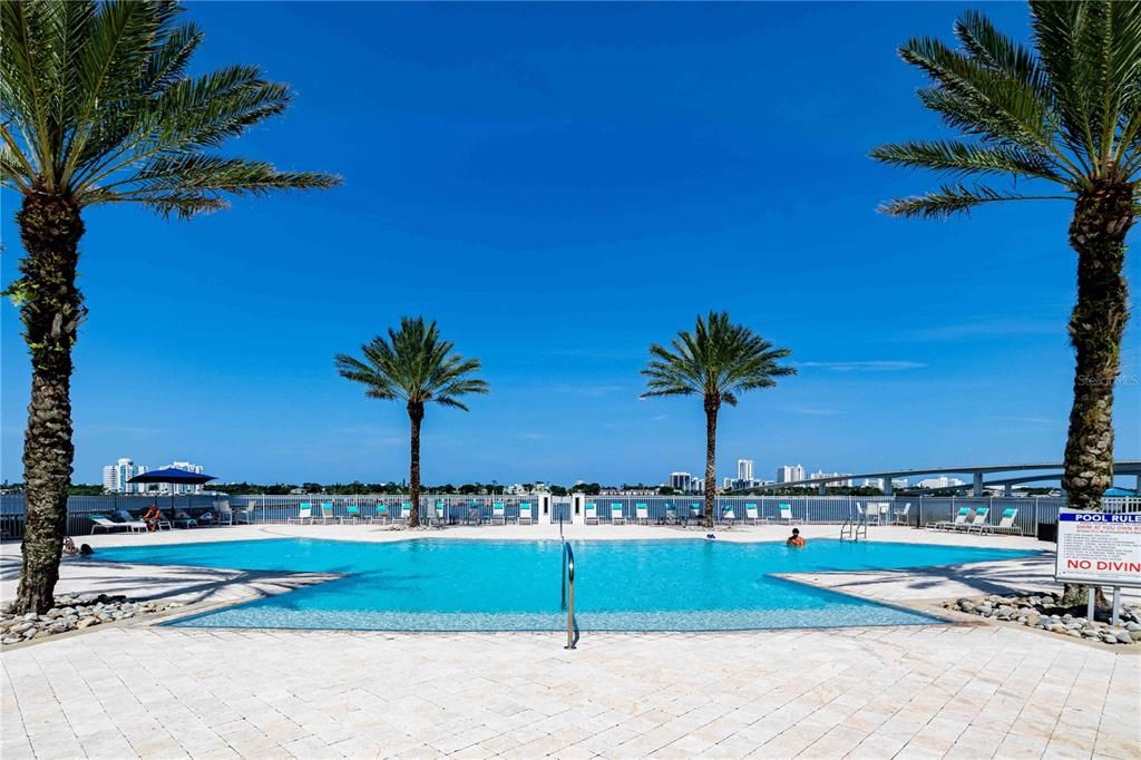 На продажу: $349,700 (2 спален, 2 ванн, 1539 Квадратных фут)