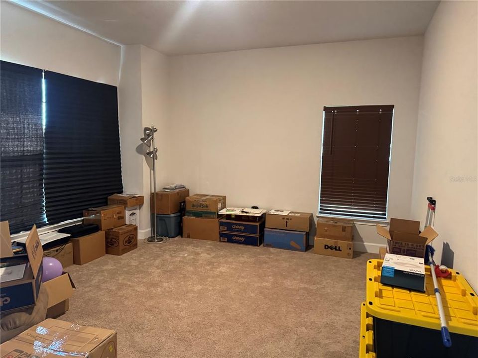 Active With Contract: $305,000 (4 beds, 2 baths, 2334 Square Feet)