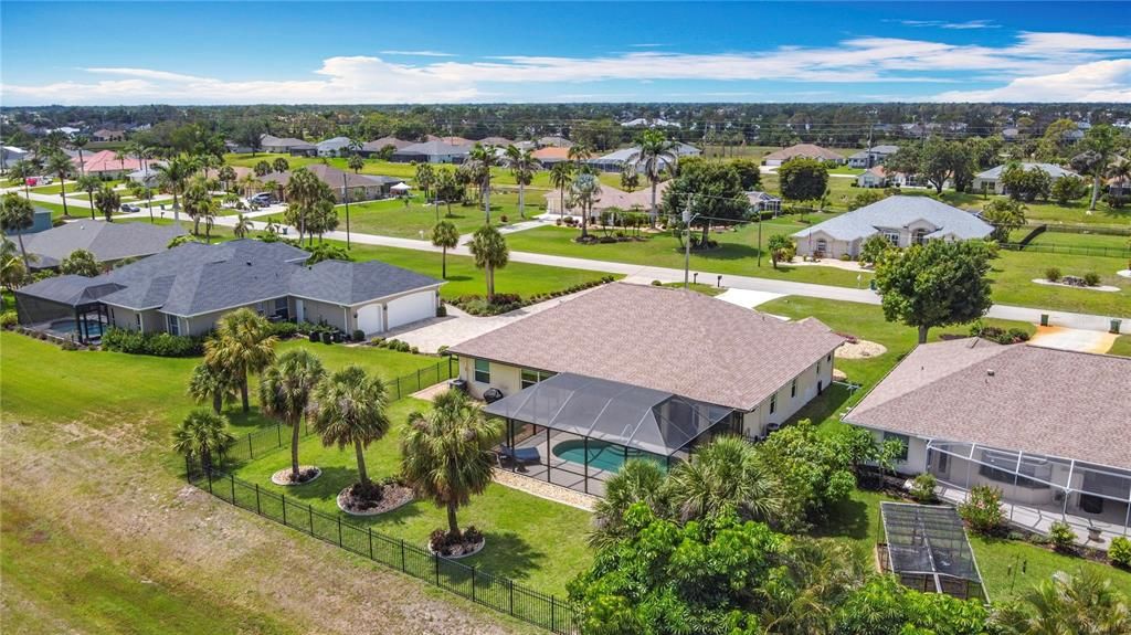 En Renta: $6,500 (3 camas, 2 baños, 2469 Pies cuadrados)