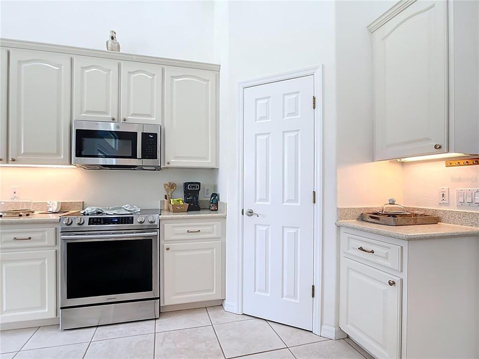 En Renta: $6,500 (3 camas, 2 baños, 2469 Pies cuadrados)