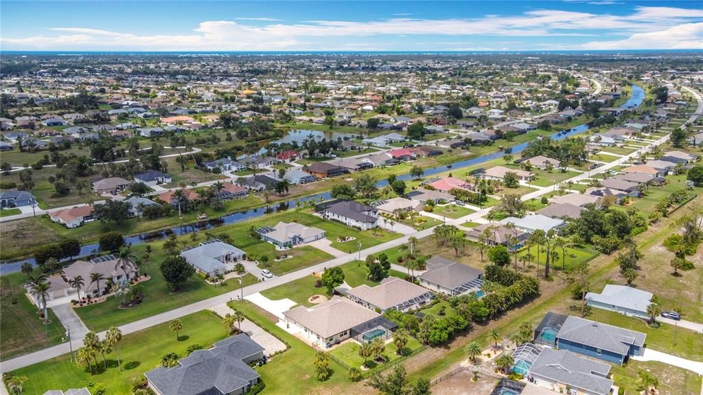 En Renta: $6,500 (3 camas, 2 baños, 2469 Pies cuadrados)