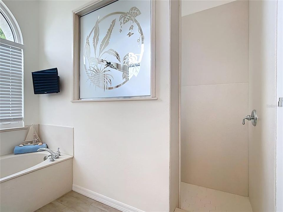 En Renta: $6,500 (3 camas, 2 baños, 2469 Pies cuadrados)