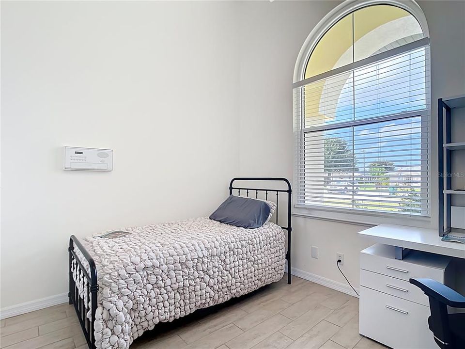 En Renta: $6,500 (3 camas, 2 baños, 2469 Pies cuadrados)