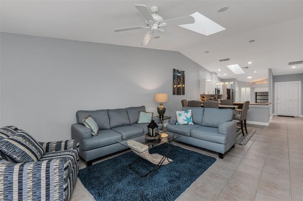 For Sale: $349,000 (3 beds, 2 baths, 1441 Square Feet)