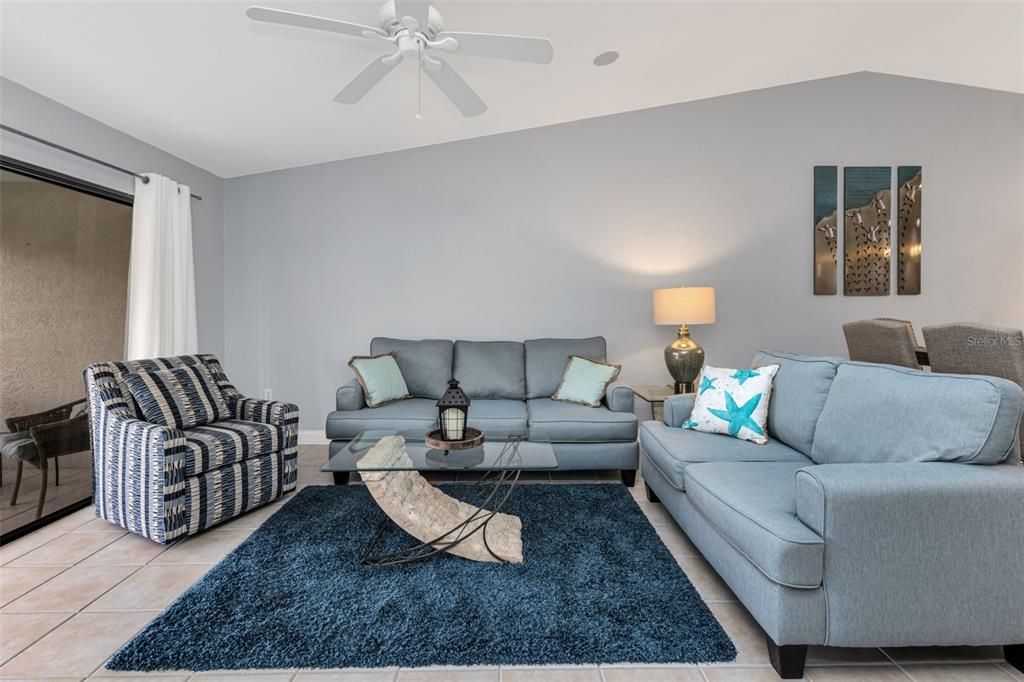 For Sale: $349,000 (3 beds, 2 baths, 1441 Square Feet)