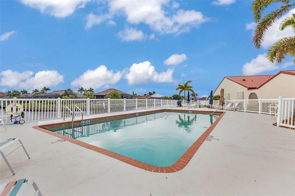 For Sale: $349,000 (3 beds, 2 baths, 1441 Square Feet)