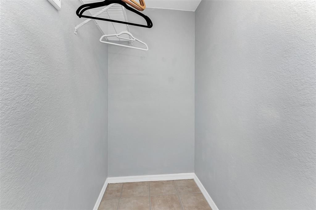 For Sale: $349,000 (3 beds, 2 baths, 1441 Square Feet)