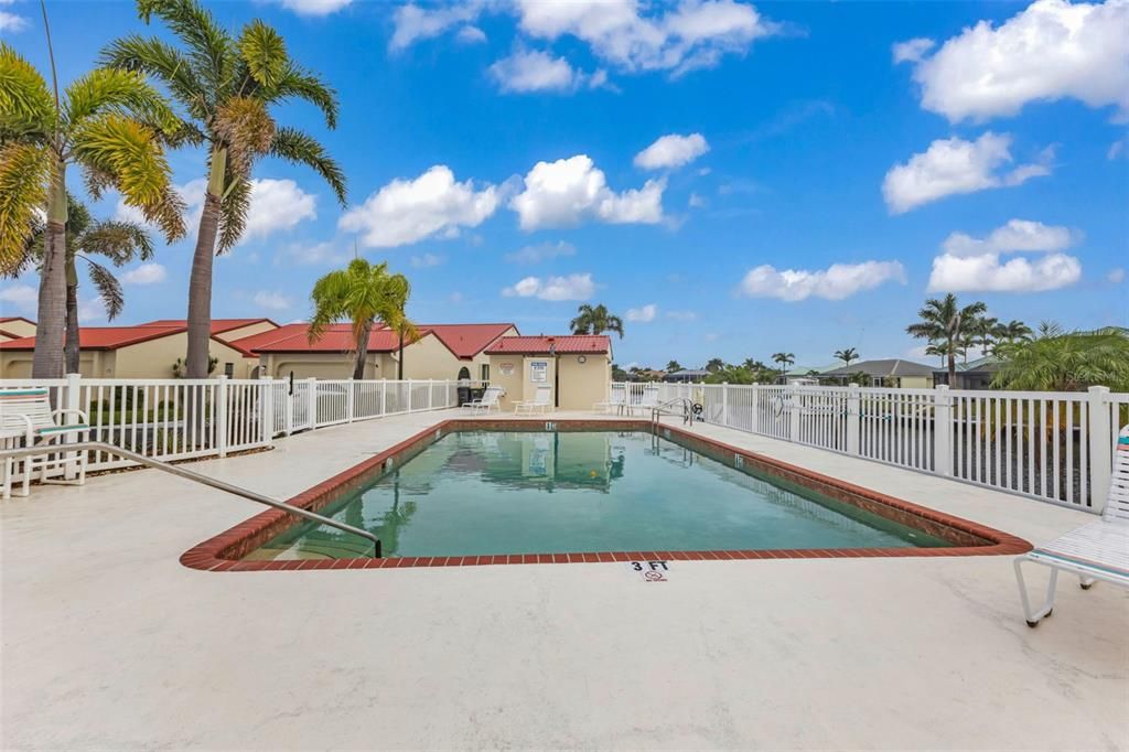 For Sale: $349,000 (3 beds, 2 baths, 1441 Square Feet)