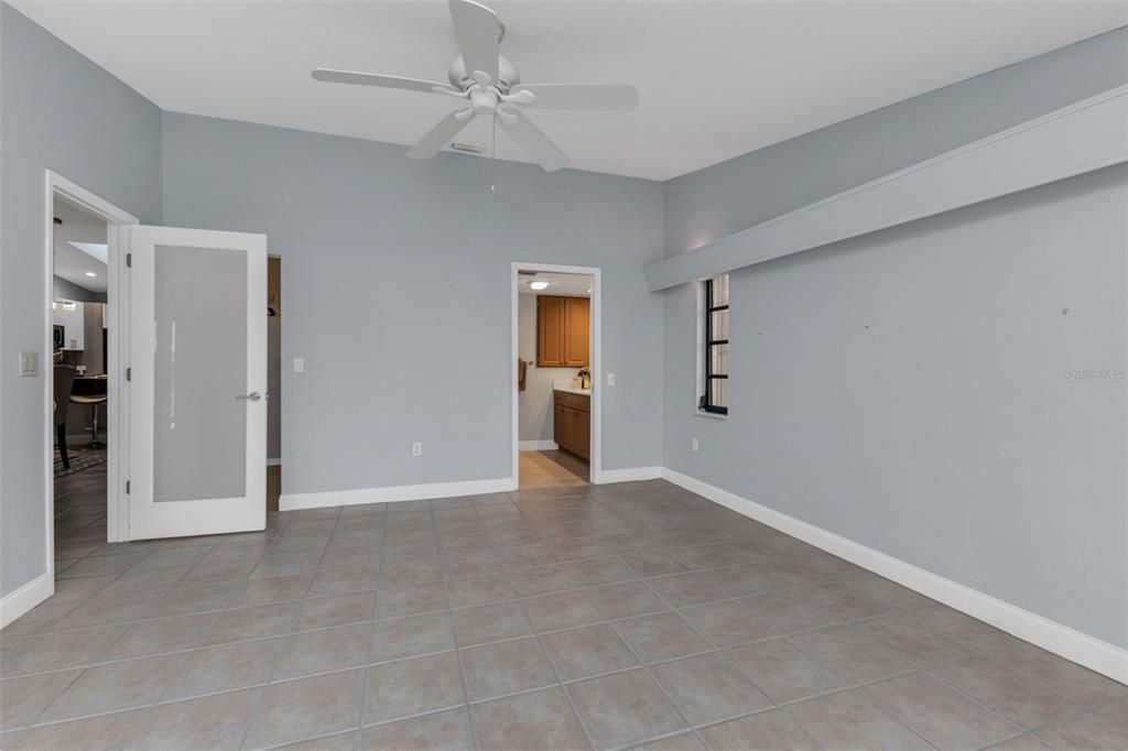 For Sale: $349,000 (3 beds, 2 baths, 1441 Square Feet)