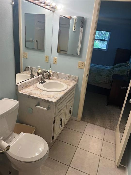 待售: $129,900 (2 贝兹, 2 浴室, 1044 平方英尺)