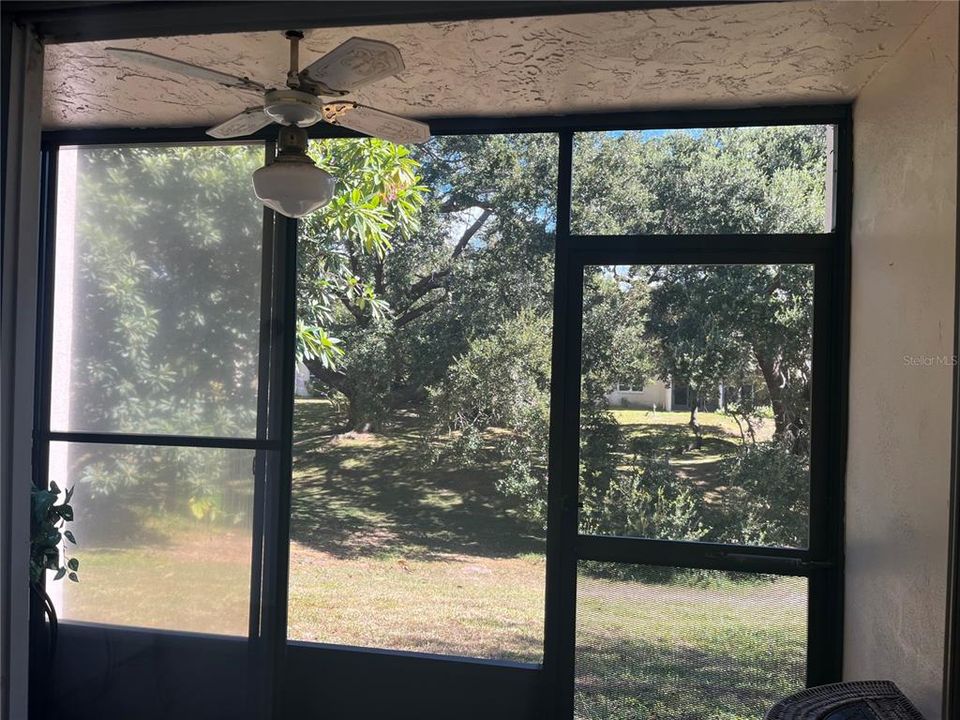 待售: $129,900 (2 贝兹, 2 浴室, 1044 平方英尺)