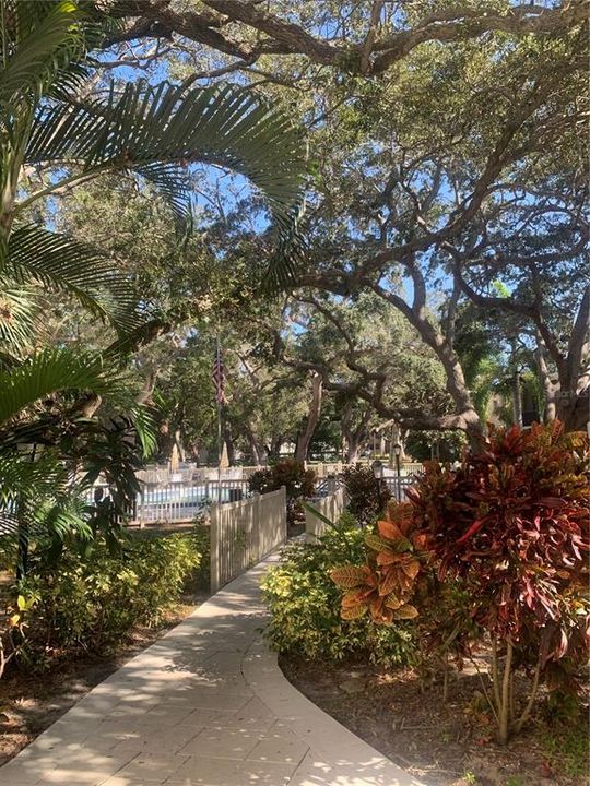 待售: $129,900 (2 贝兹, 2 浴室, 1044 平方英尺)