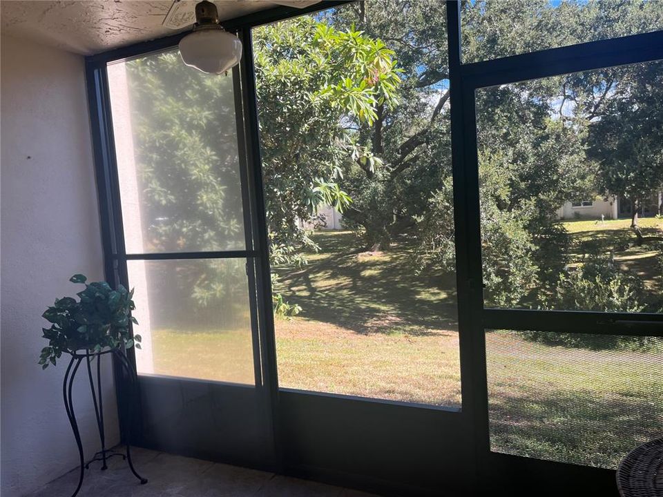 待售: $129,900 (2 贝兹, 2 浴室, 1044 平方英尺)