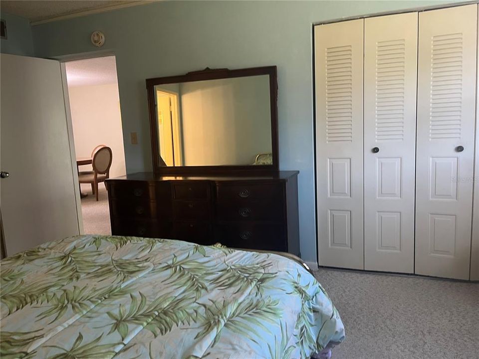 待售: $129,900 (2 贝兹, 2 浴室, 1044 平方英尺)