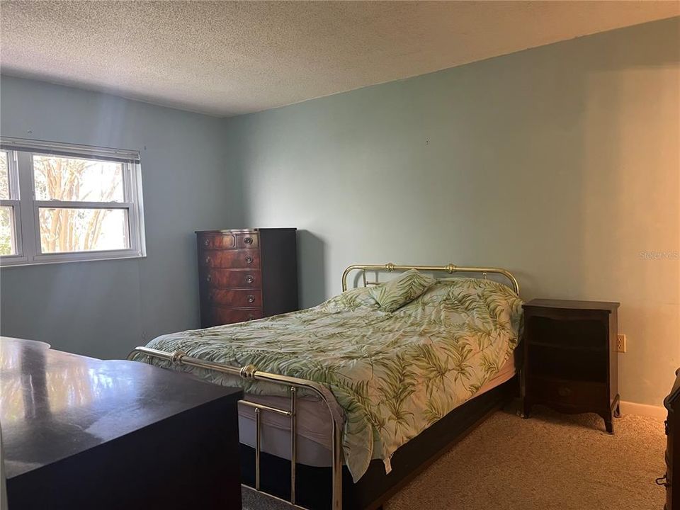 待售: $129,900 (2 贝兹, 2 浴室, 1044 平方英尺)