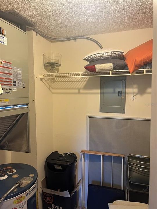 待售: $129,900 (2 贝兹, 2 浴室, 1044 平方英尺)