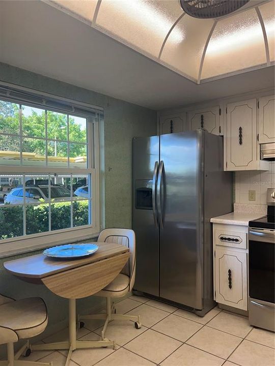 待售: $129,900 (2 贝兹, 2 浴室, 1044 平方英尺)