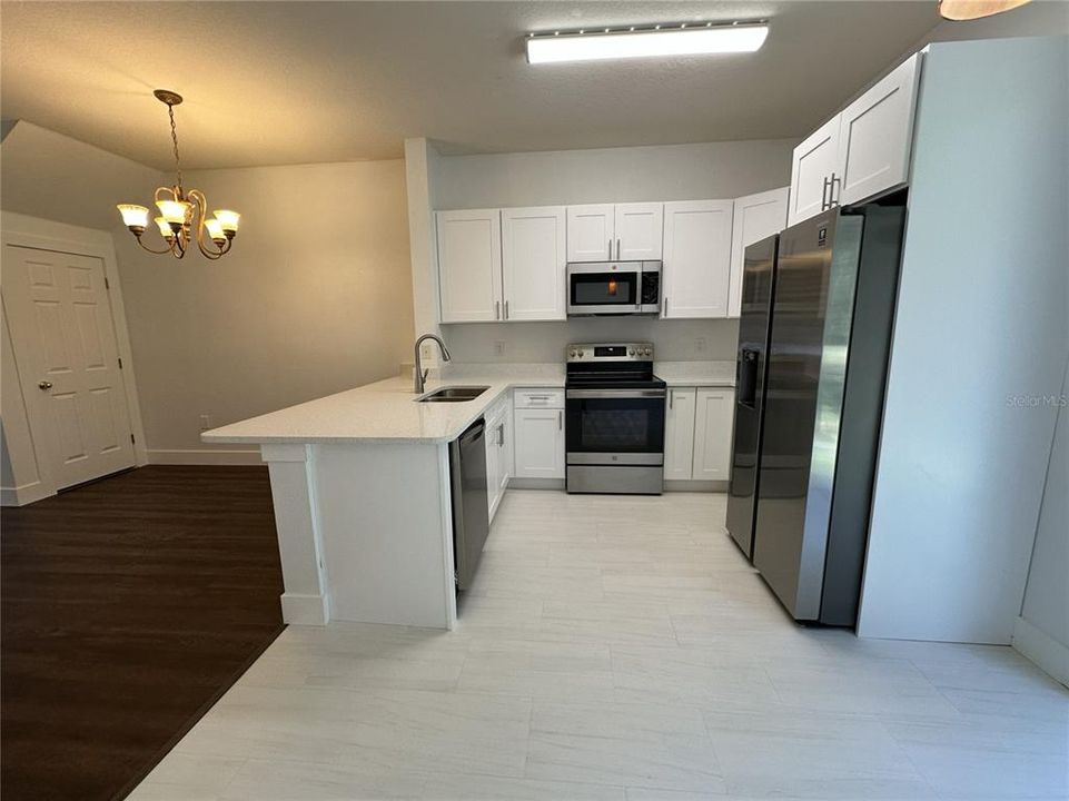 En Venta: $299,000 (2 camas, 2 baños, 1216 Pies cuadrados)