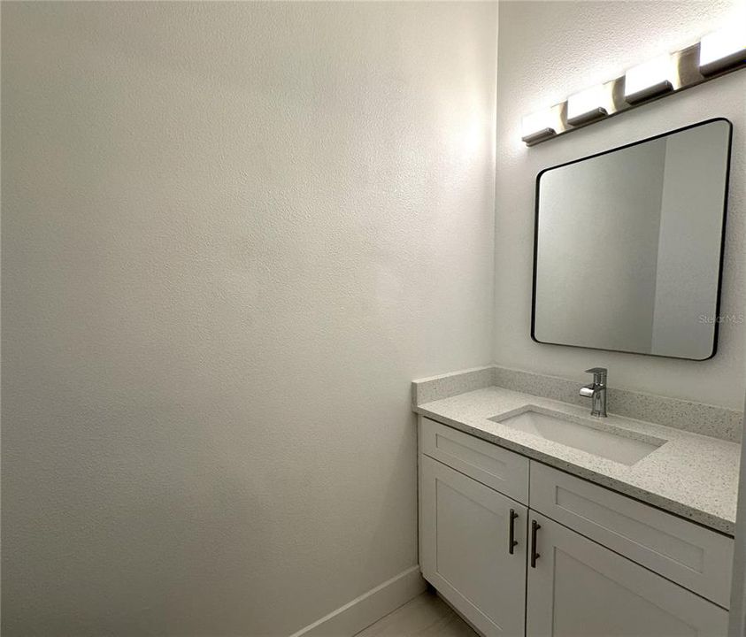 En Venta: $299,000 (2 camas, 2 baños, 1216 Pies cuadrados)