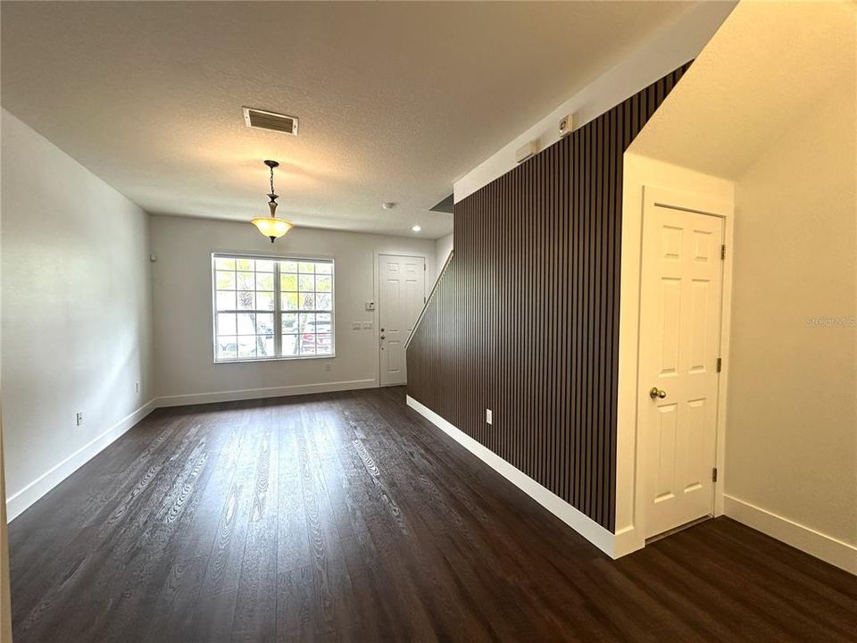 En Venta: $299,000 (2 camas, 2 baños, 1216 Pies cuadrados)