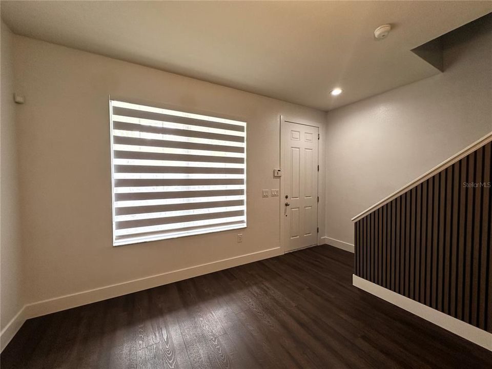 En Venta: $299,000 (2 camas, 2 baños, 1216 Pies cuadrados)