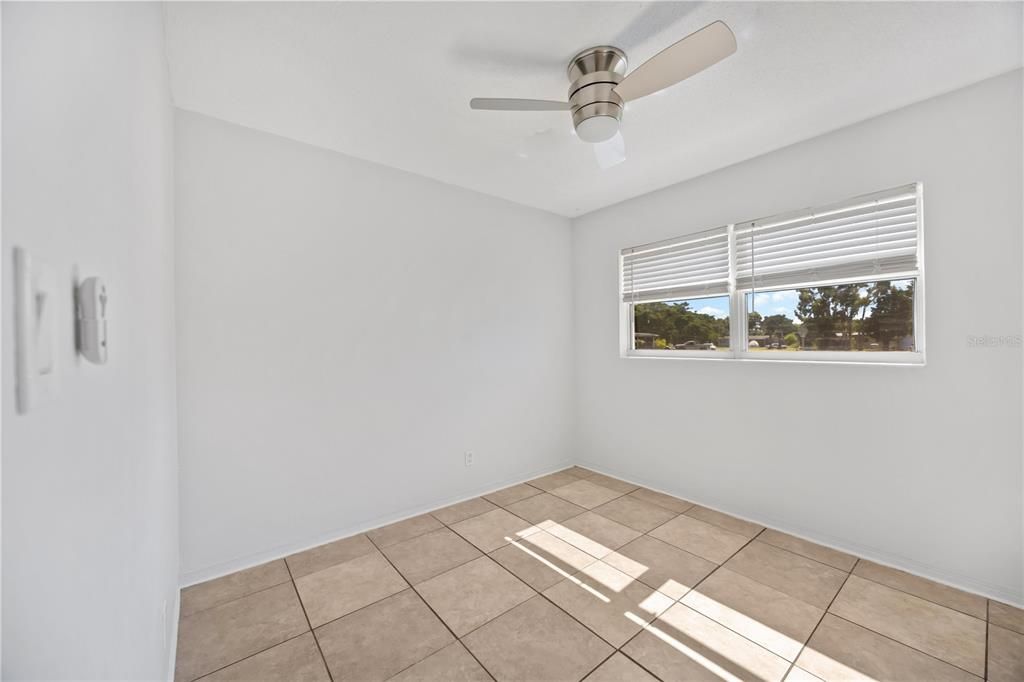 For Sale: $347,500 (4 beds, 2 baths, 1382 Square Feet)