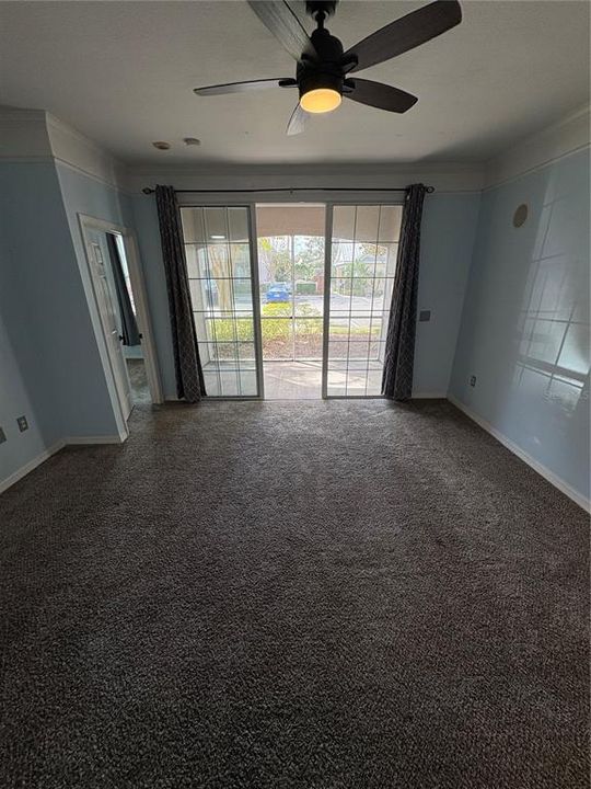 For Rent: $1,600 (2 beds, 1 baths, 1035 Square Feet)