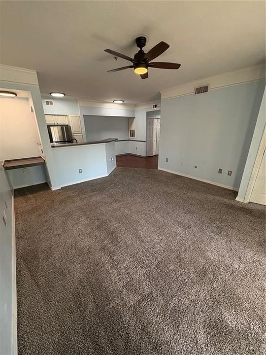 For Rent: $1,600 (2 beds, 1 baths, 1035 Square Feet)