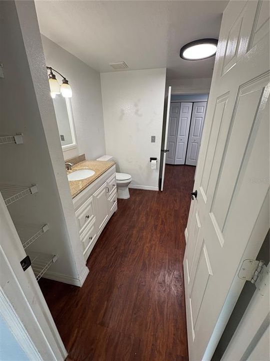 For Rent: $1,600 (2 beds, 1 baths, 1035 Square Feet)