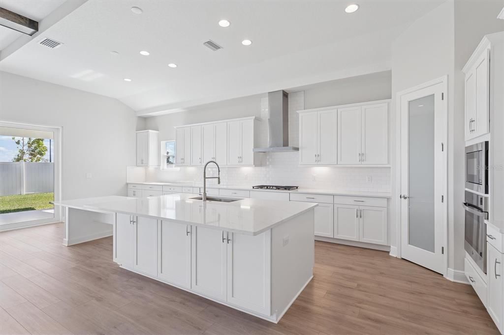 For Sale: $799,990 (4 beds, 4 baths, 3134 Square Feet)