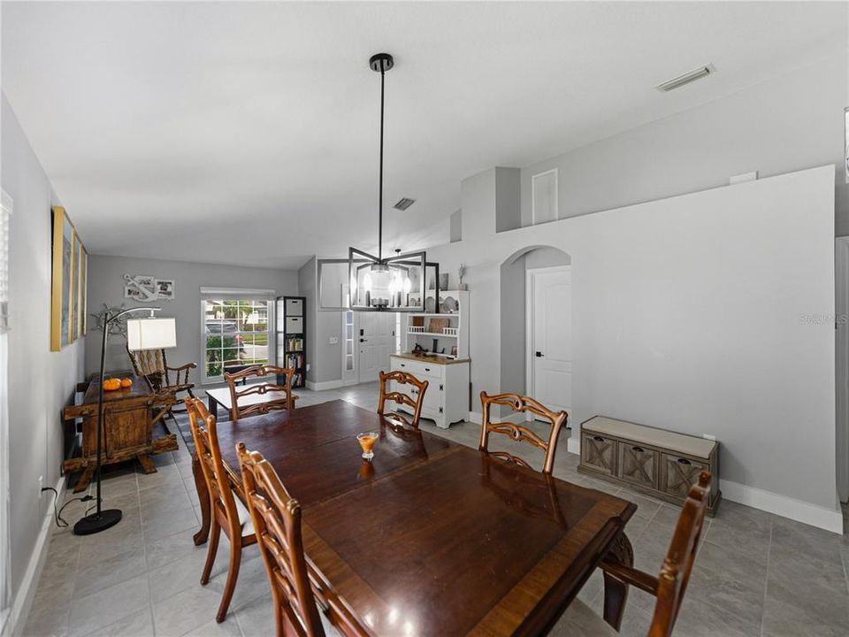 Active With Contract: $489,000 (4 beds, 2 baths, 1956 Square Feet)