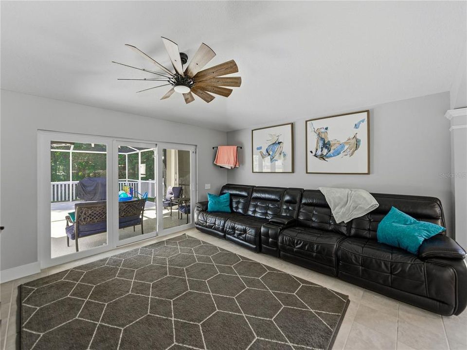 Active With Contract: $489,000 (4 beds, 2 baths, 1956 Square Feet)