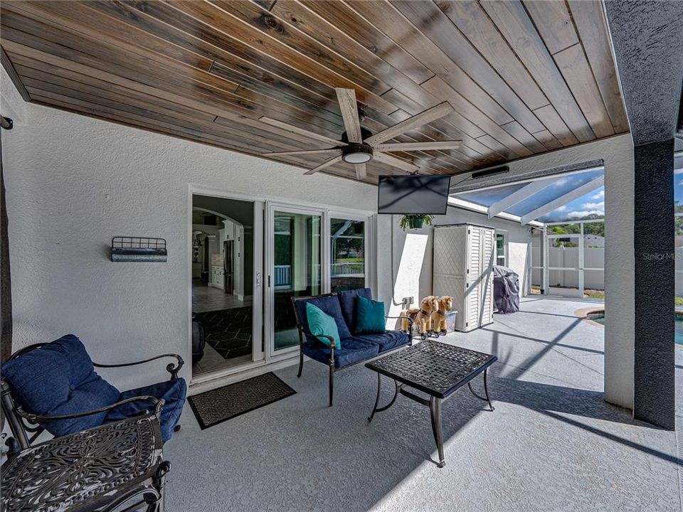 Active With Contract: $489,000 (4 beds, 2 baths, 1956 Square Feet)