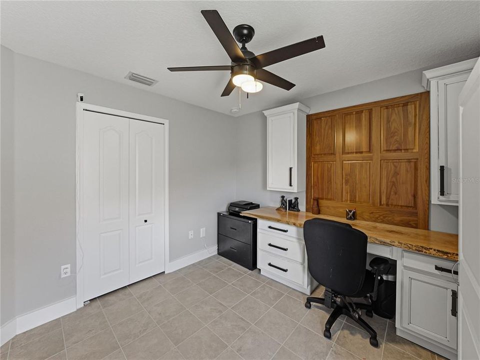 Active With Contract: $489,000 (4 beds, 2 baths, 1956 Square Feet)