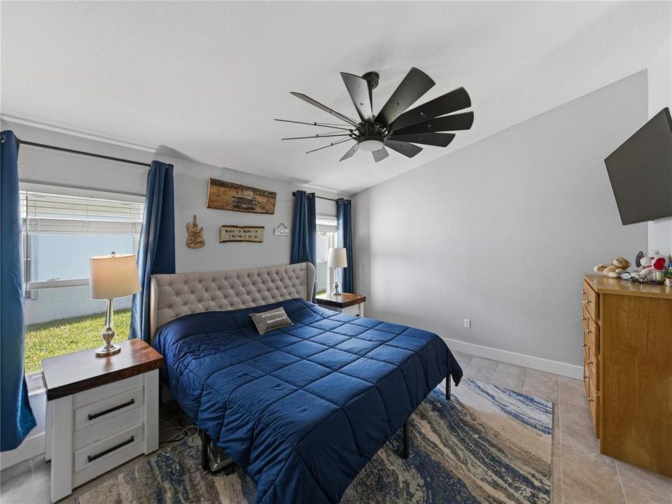 Active With Contract: $489,000 (4 beds, 2 baths, 1956 Square Feet)