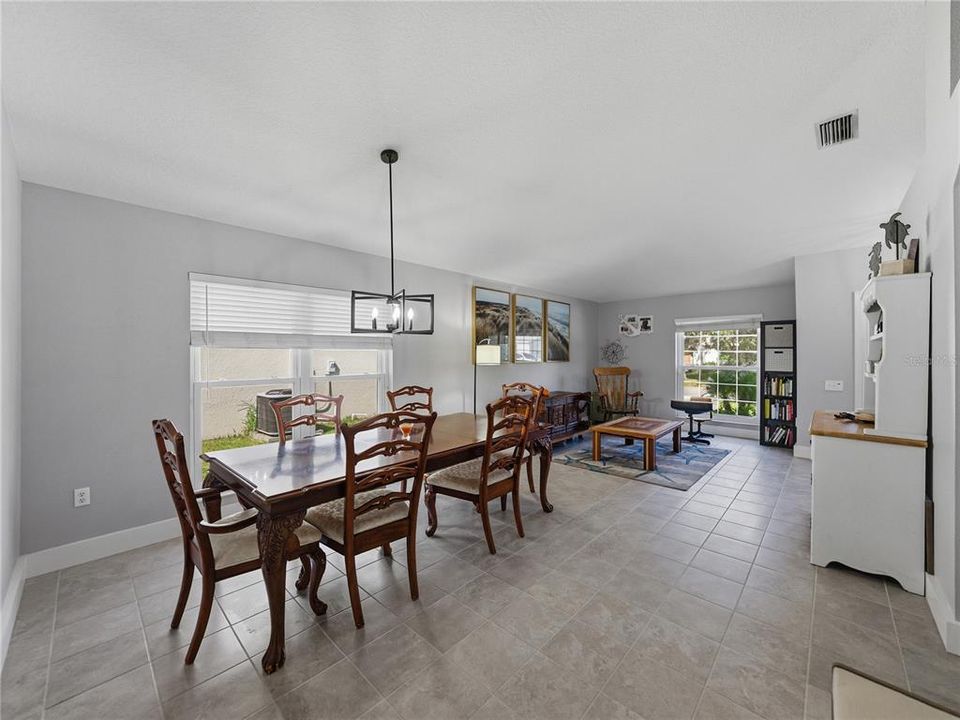 Active With Contract: $489,000 (4 beds, 2 baths, 1956 Square Feet)