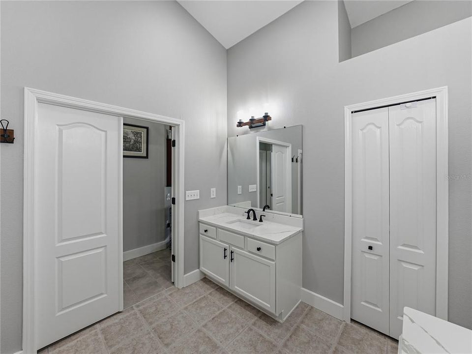 Active With Contract: $489,000 (4 beds, 2 baths, 1956 Square Feet)