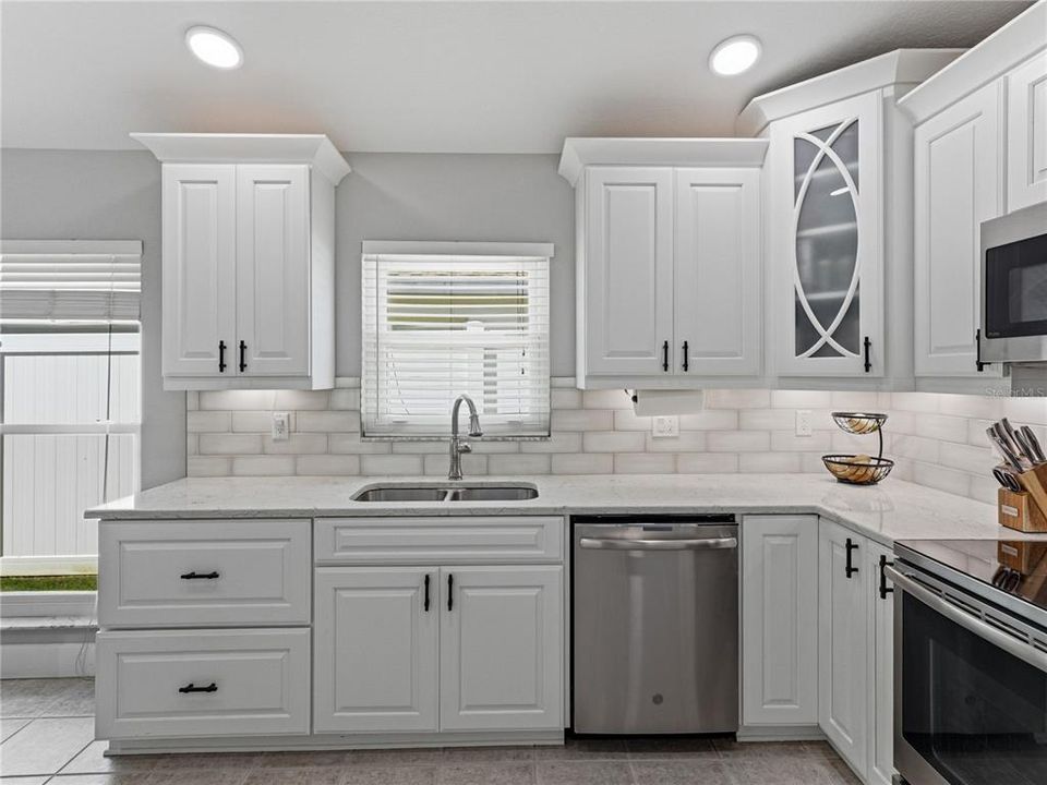 Active With Contract: $489,000 (4 beds, 2 baths, 1956 Square Feet)