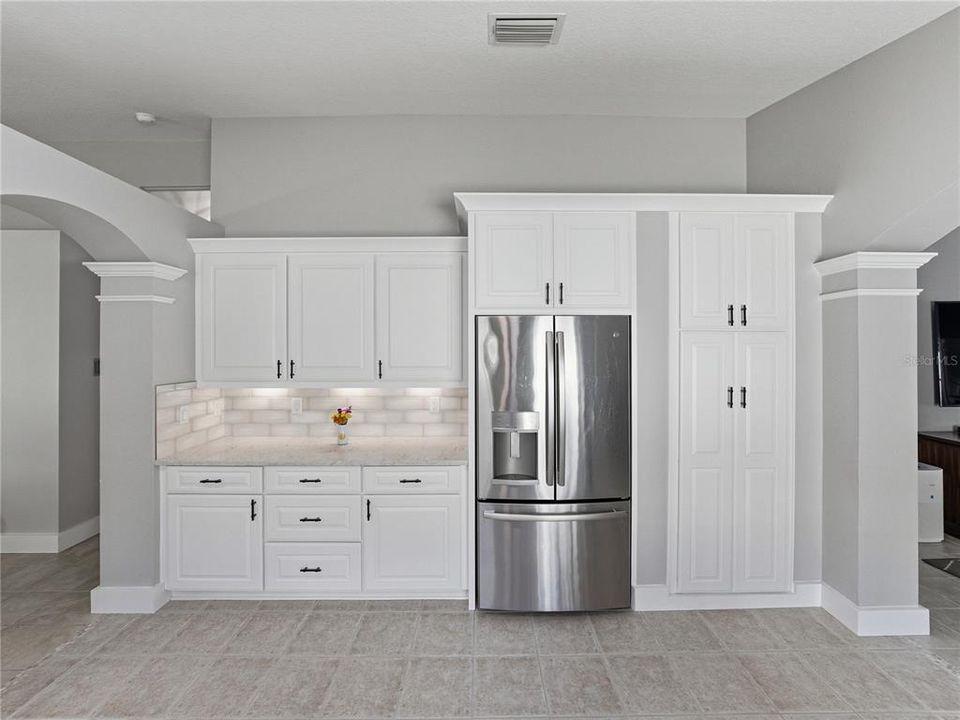 Active With Contract: $489,000 (4 beds, 2 baths, 1956 Square Feet)