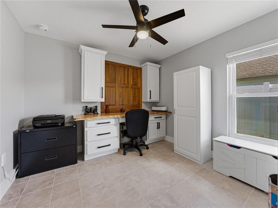 Active With Contract: $489,000 (4 beds, 2 baths, 1956 Square Feet)