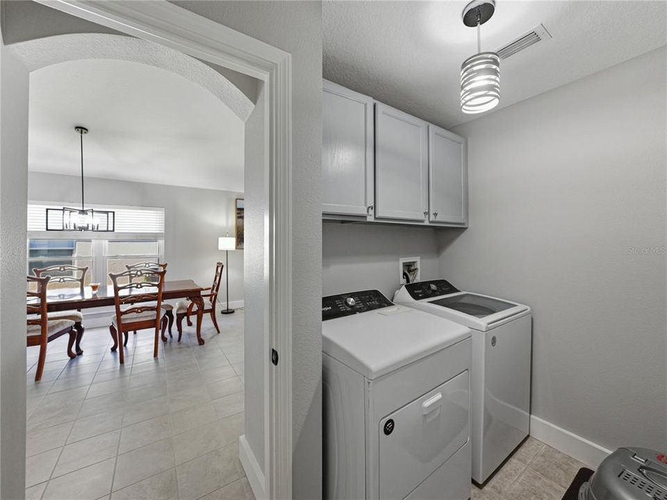 Active With Contract: $489,000 (4 beds, 2 baths, 1956 Square Feet)