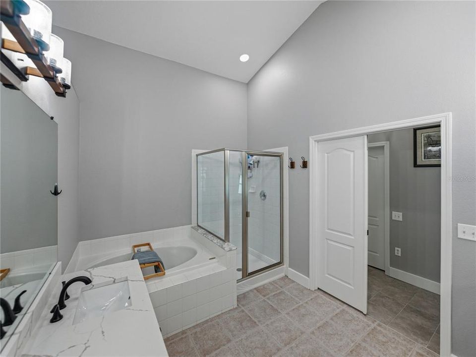 Active With Contract: $489,000 (4 beds, 2 baths, 1956 Square Feet)