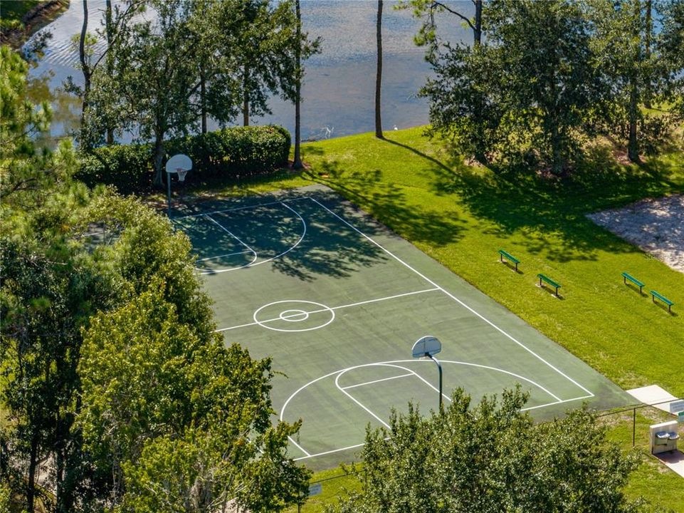 Active With Contract: $489,000 (4 beds, 2 baths, 1956 Square Feet)