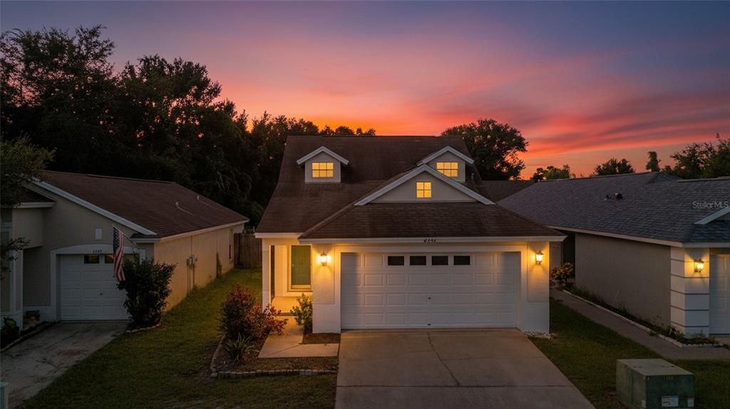 En Venta: $299,000 (4 camas, 2 baños, 1397 Pies cuadrados)