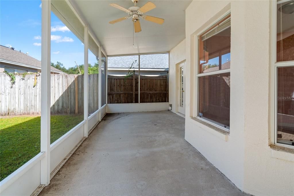 En Venta: $299,000 (4 camas, 2 baños, 1397 Pies cuadrados)