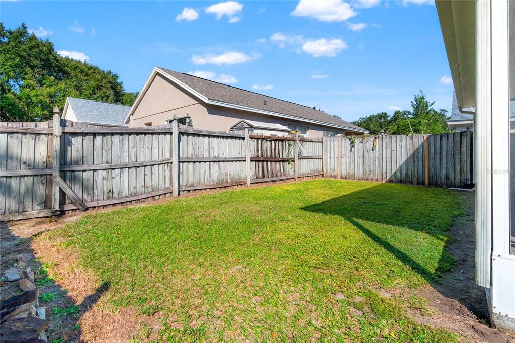 En Venta: $299,000 (4 camas, 2 baños, 1397 Pies cuadrados)