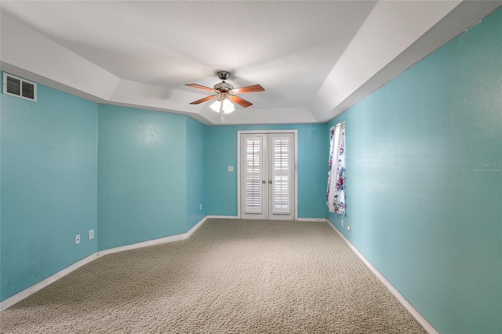 En Venta: $299,000 (4 camas, 2 baños, 1397 Pies cuadrados)