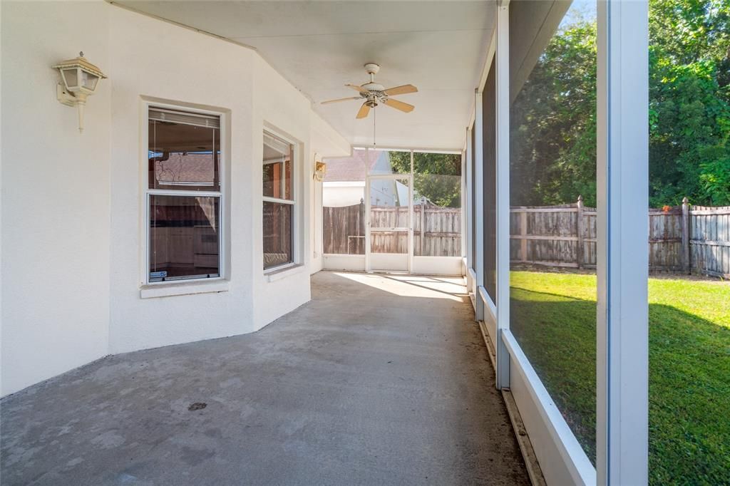 En Venta: $299,000 (4 camas, 2 baños, 1397 Pies cuadrados)